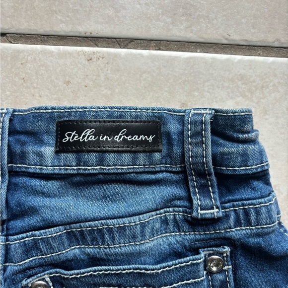 stella in dreams - Picture 3 of 9